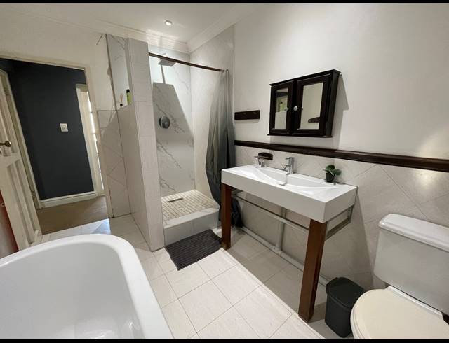 4 BEDROOM HOUSE FOR SALE IN ESSENWOOD